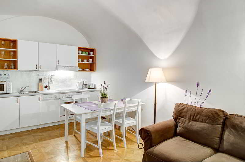 6 Continents Apartments By Adrez Прага Екстериор снимка
